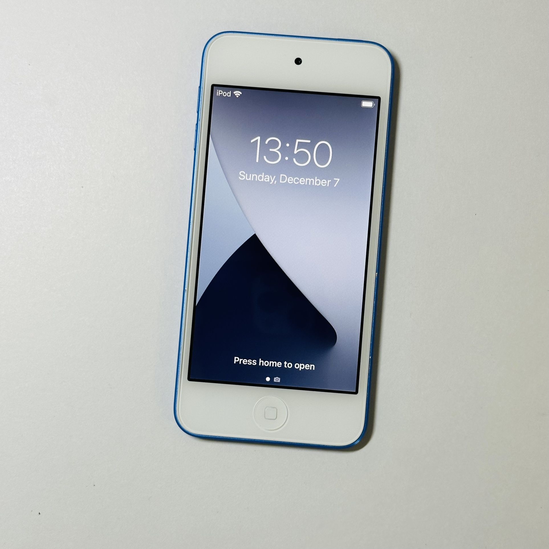 iPod Touch 7 Blue 128GB New battery HT417