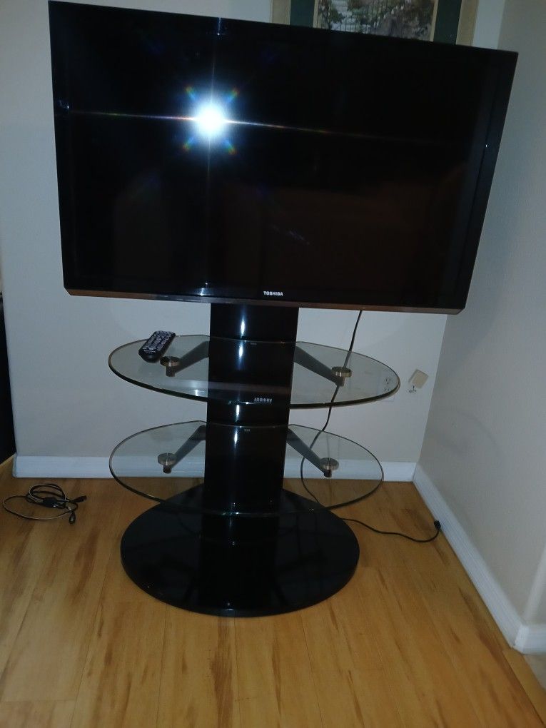 TV & Stand