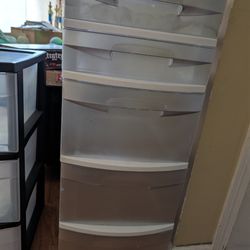 5 Plastic Drawers And 3 Plastic Drawers 