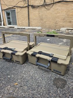 Decked tool box