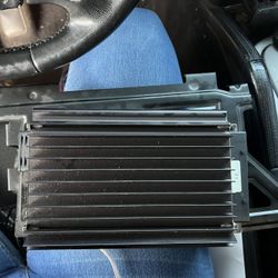 Original Working Bose Amp For 06 Porsche Cayenne 