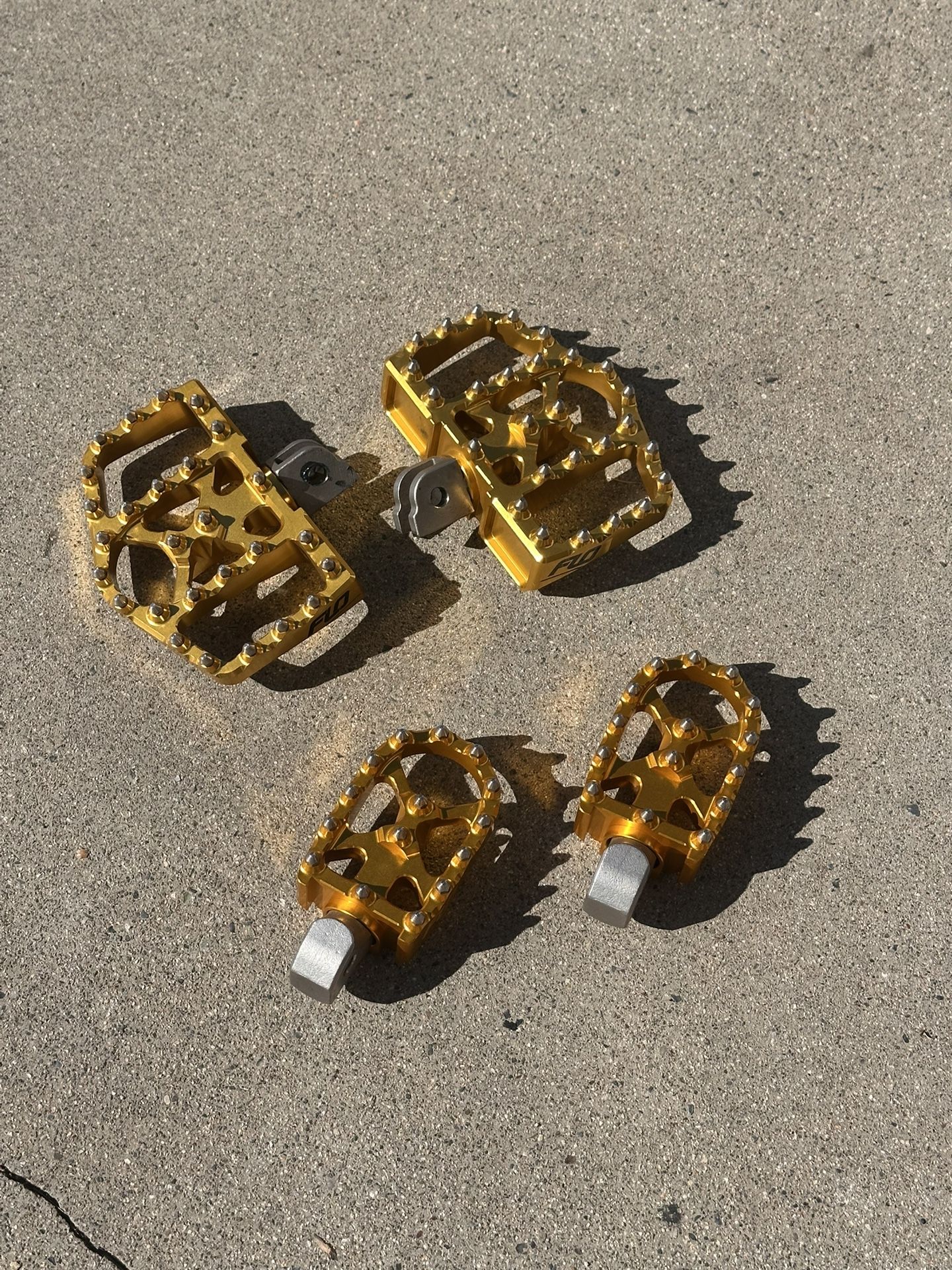 FLO Motorsports Floorboards/Pegs + Passenger Pegs