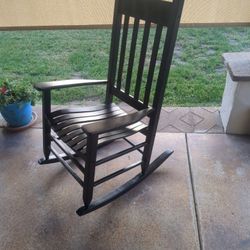 Rocking Chair 