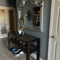 Mirror And Console Table 