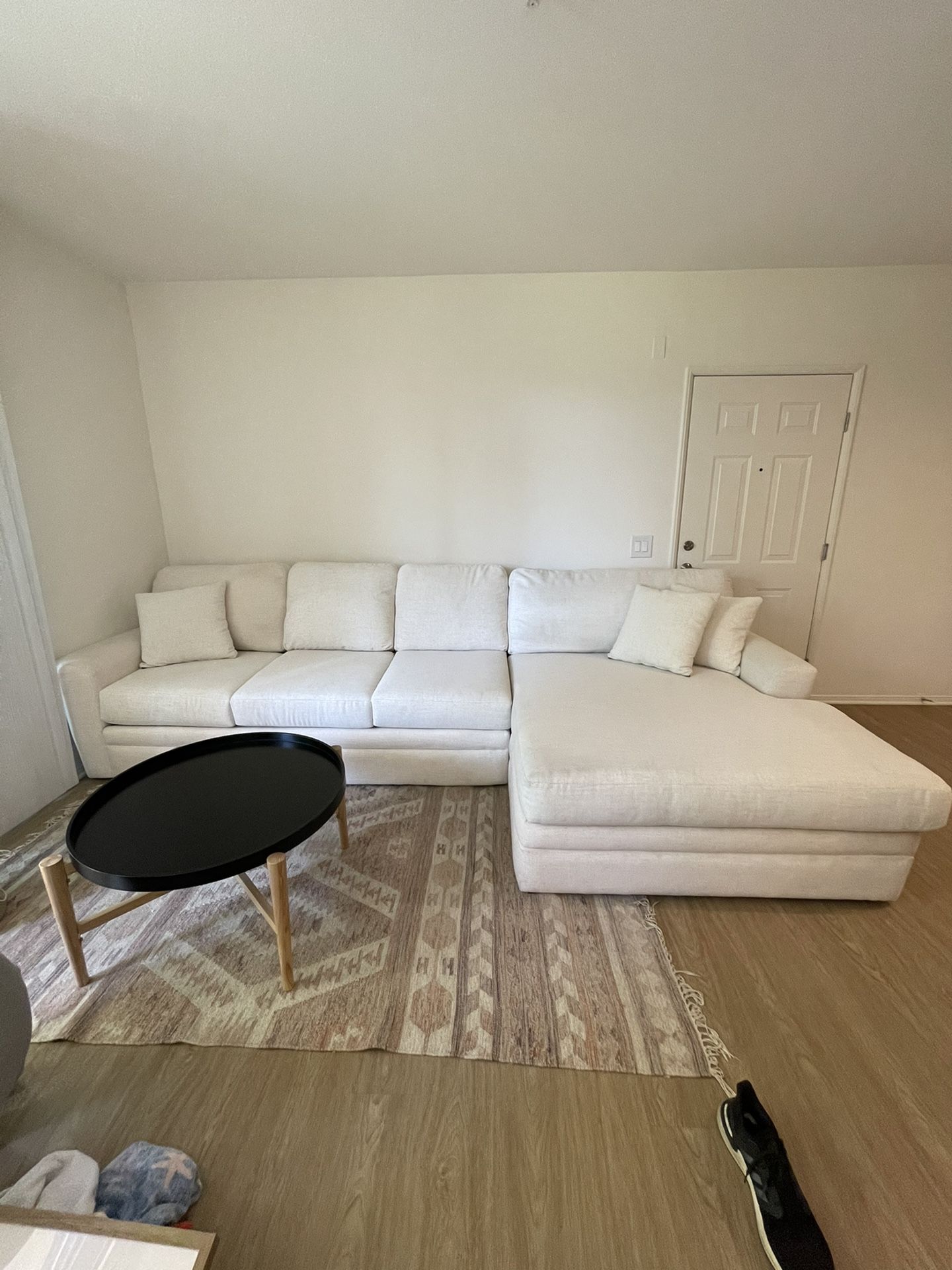 Living Spaces “Prestige” Sectional with Double Wide Chaise (right facing)