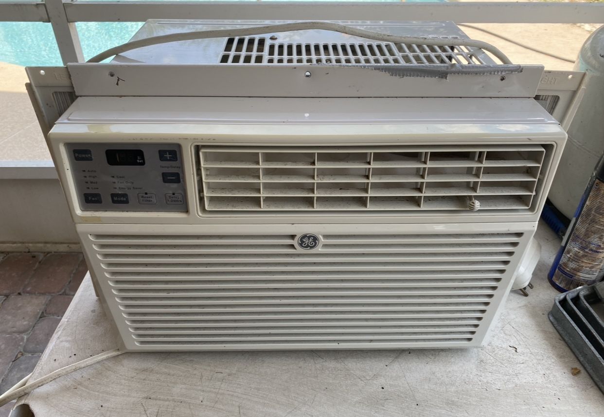 GE 6000 BTU WINDOW AIR CONDITIONING AC UNIT