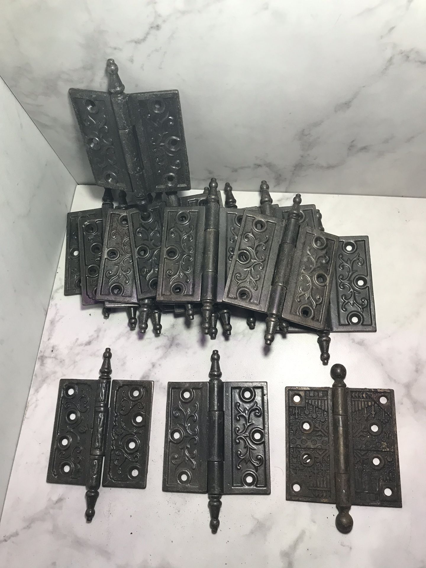 Vic. Door Hinges 4x4”