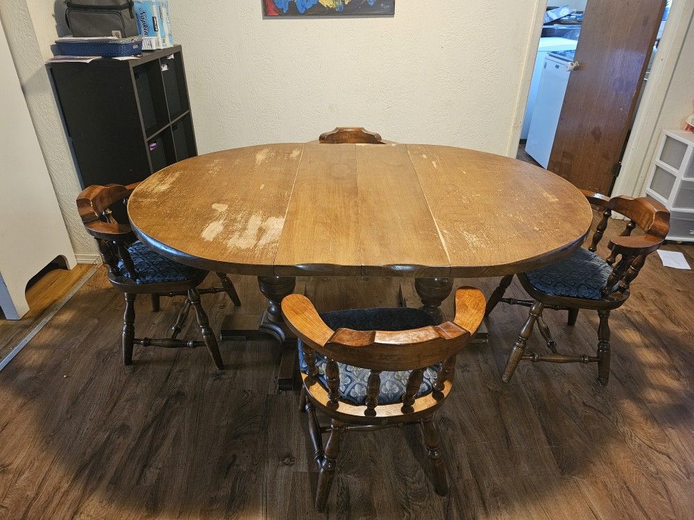 Free Dining Room Table And Chairs