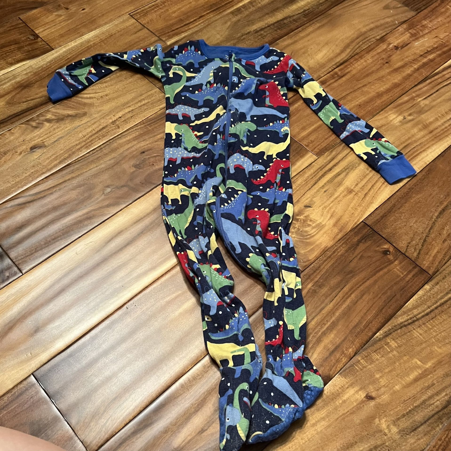 Baby boy the children’s place 18-24 months dinosaur sleeper