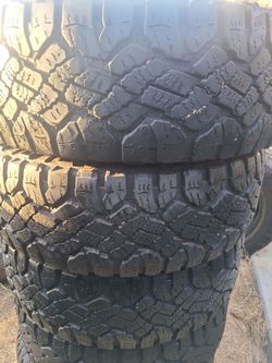 4.   Lt.    275/70/18.   Goodyear  50%