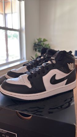AIR JORDAN 1 MID SE Size 7 Men’s
