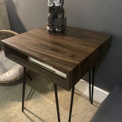 Side Tables 