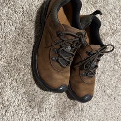 KEEN  boots  in good condition,  size 10.5  .