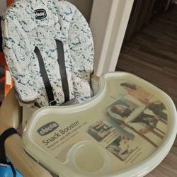 Chicco Snack Booster Seat – Like New