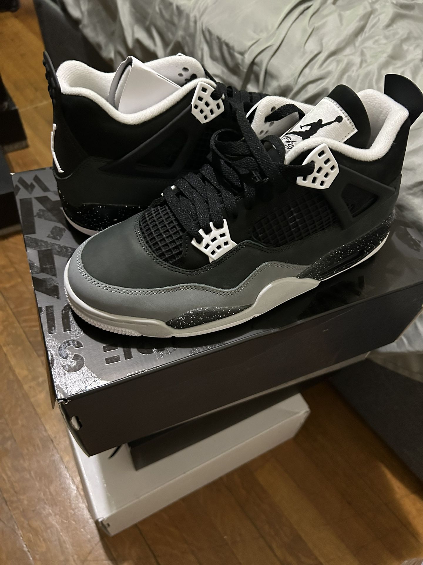 Air Jordan 4 Retro Fear