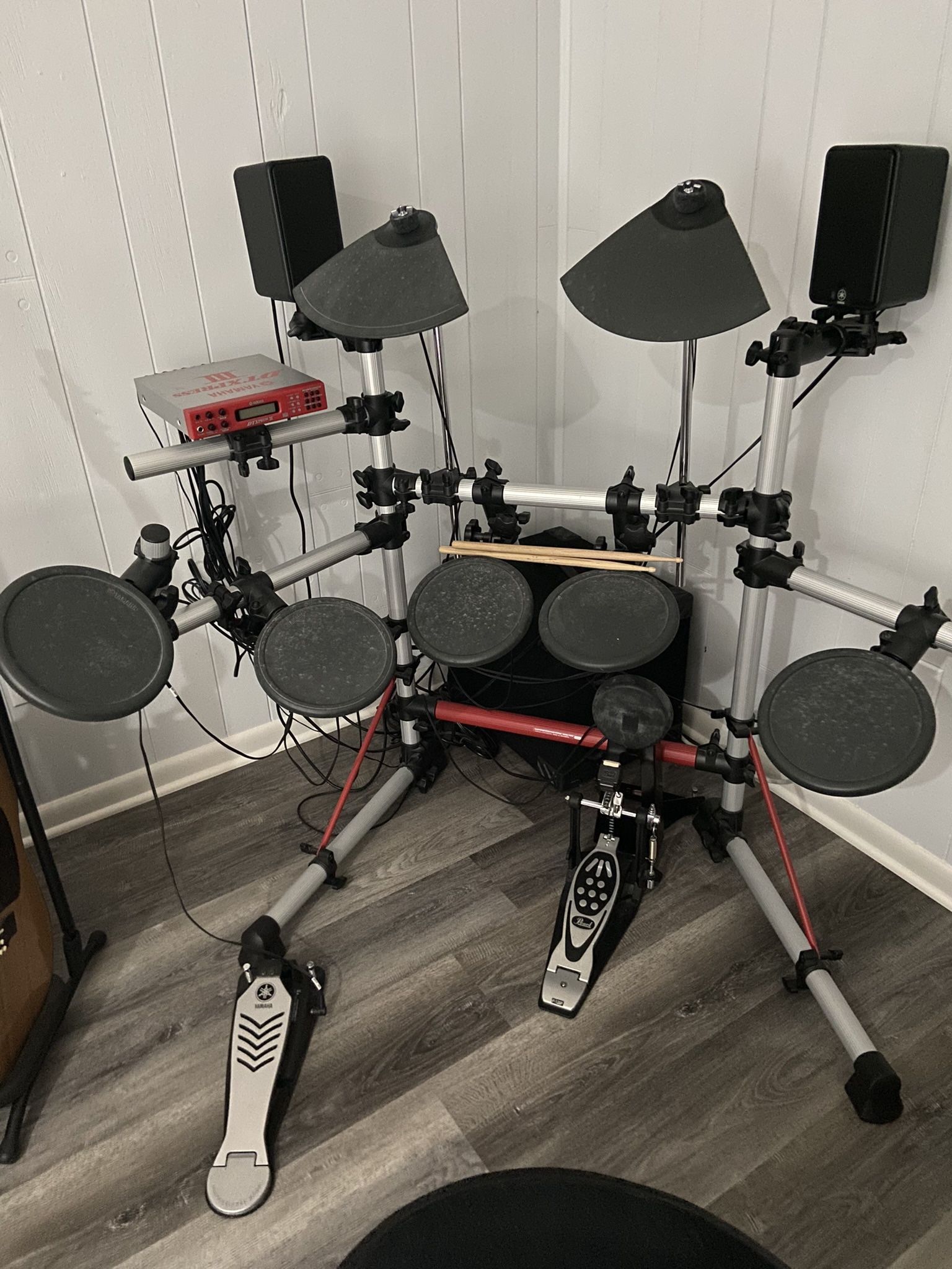 Yamaha Electric Drum Set