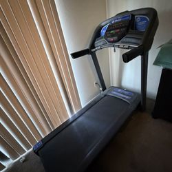 Horizon Treadmill 
