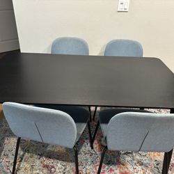 Dinning Table And Chairs