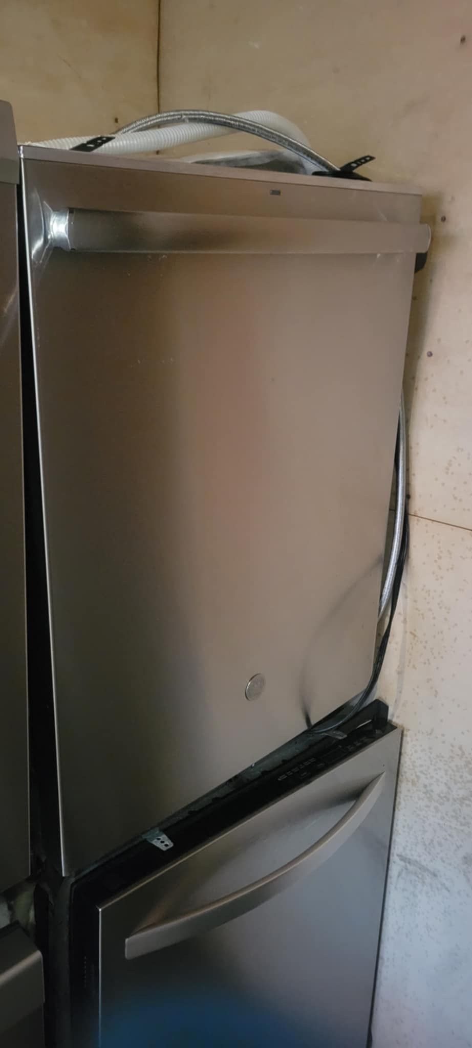 GE stainless steel dishwasher