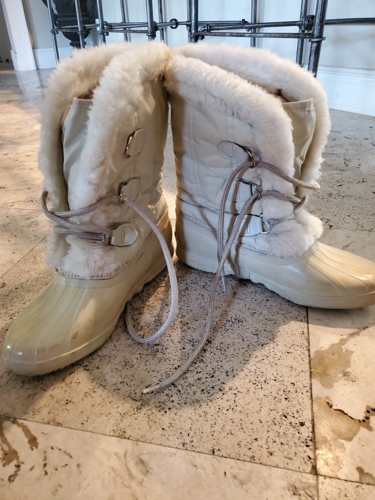 SOREL White Vintage Winter Boots