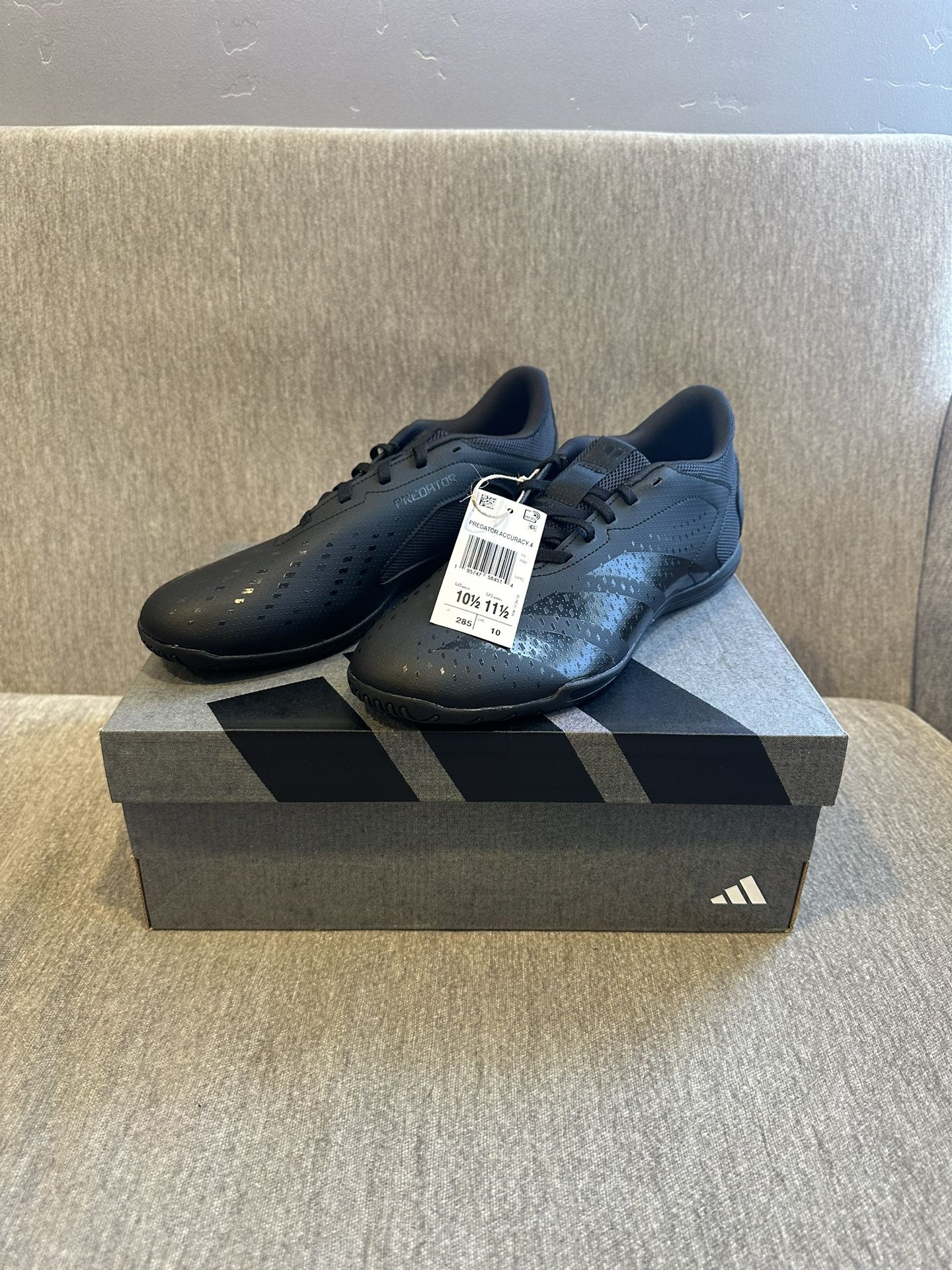 Adidas Indoor Soccer Shoes Size 10.5men & 11.5wmn
