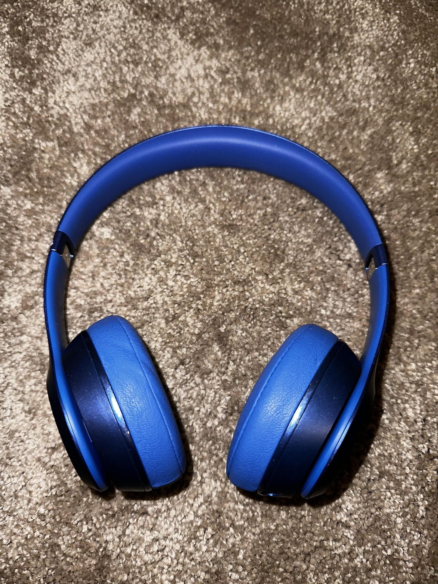 Beats Solo 2 Wired: Royal Edition (discontinued)