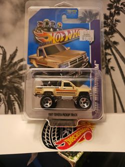 HOT WHEELS