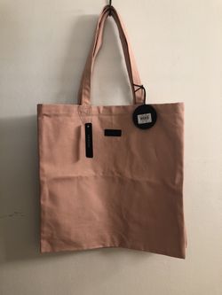 Tote shoulder bag, Núnoo brand, New/Never Used, pink color