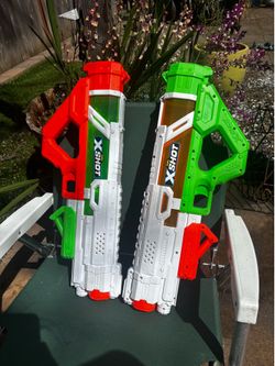 Pair of Squirt guns /“x shot water blaster”
