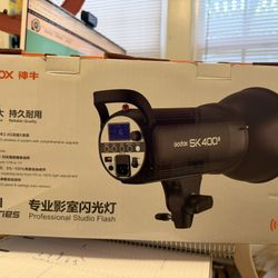 Godox SK400II Professional Studio Flash – 400Ws