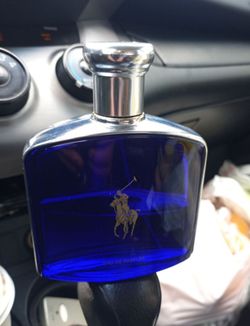 Polo Laurent fragancia 1/3 parte de líquido