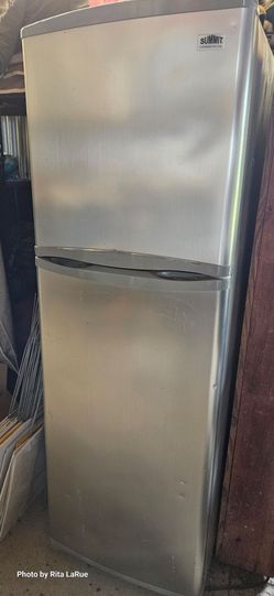 Summit Fridge