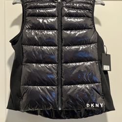 DKNY Logo Wet (shiny) sleeveless puffer vest Sz M