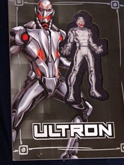 Marvel Comics Black Widow & ULTRON Upper Deck Comic Con Exclusive Ultron Embedded Patch Chase Card.