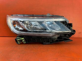 2015 2016 Honda CRV Right Passenger Side Headlight OEM