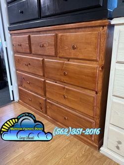 Nine drawer oak pinewood dresser cajonera Comoda mueble