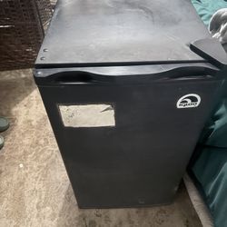 Mini Fridge With Freezer On Top