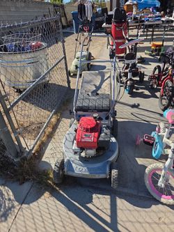 Honda Comm. LAWNMOWER