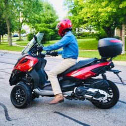 2009 Piaggio-Vespa MP3-500
