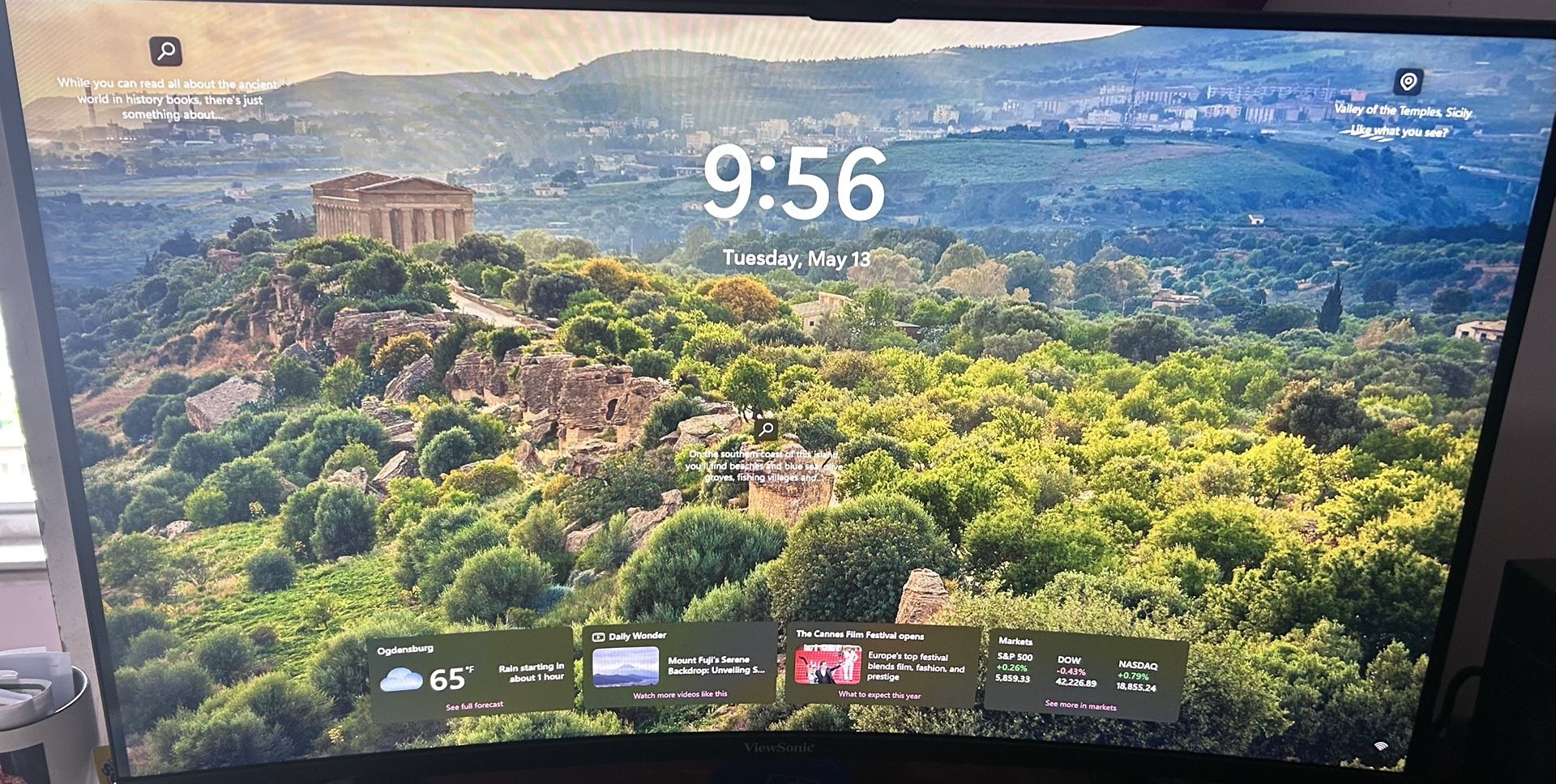 Premium Gaming Computer With Monitor