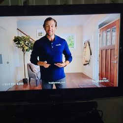Samsung 32in TV