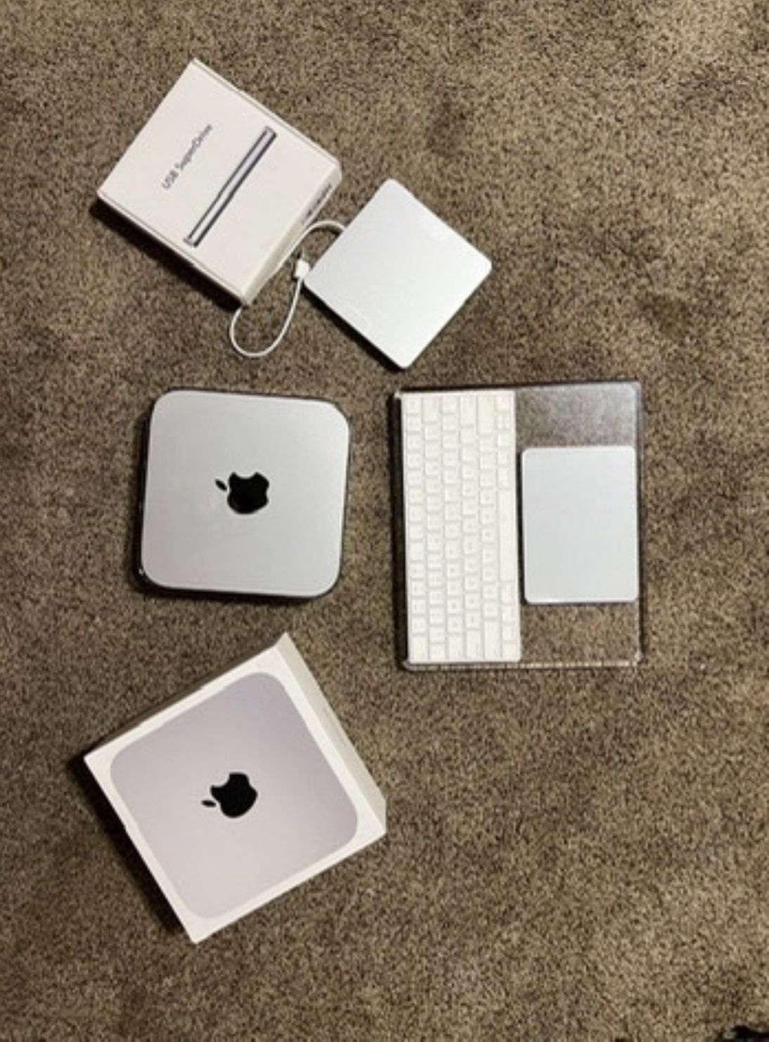 Mac Mini (2023) & Extras