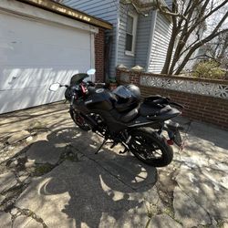 Venom x22 125cc motorcycle