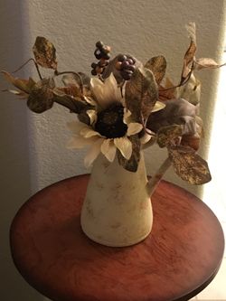 Beautiful fall Vase and silk flowers and pine cone