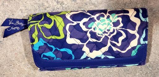 New Vera Bradley TriFold Wallet 