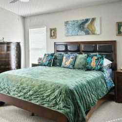 King Bedroom Set