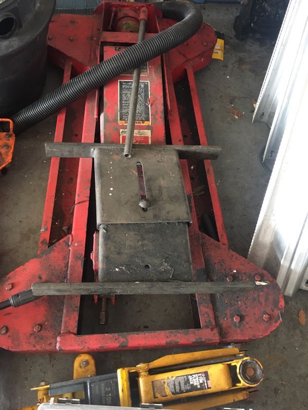 Heavy duty transmission jack for commercial trucks for Sale in Margate