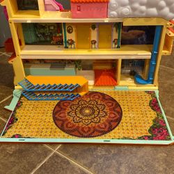 Encanto Toy house