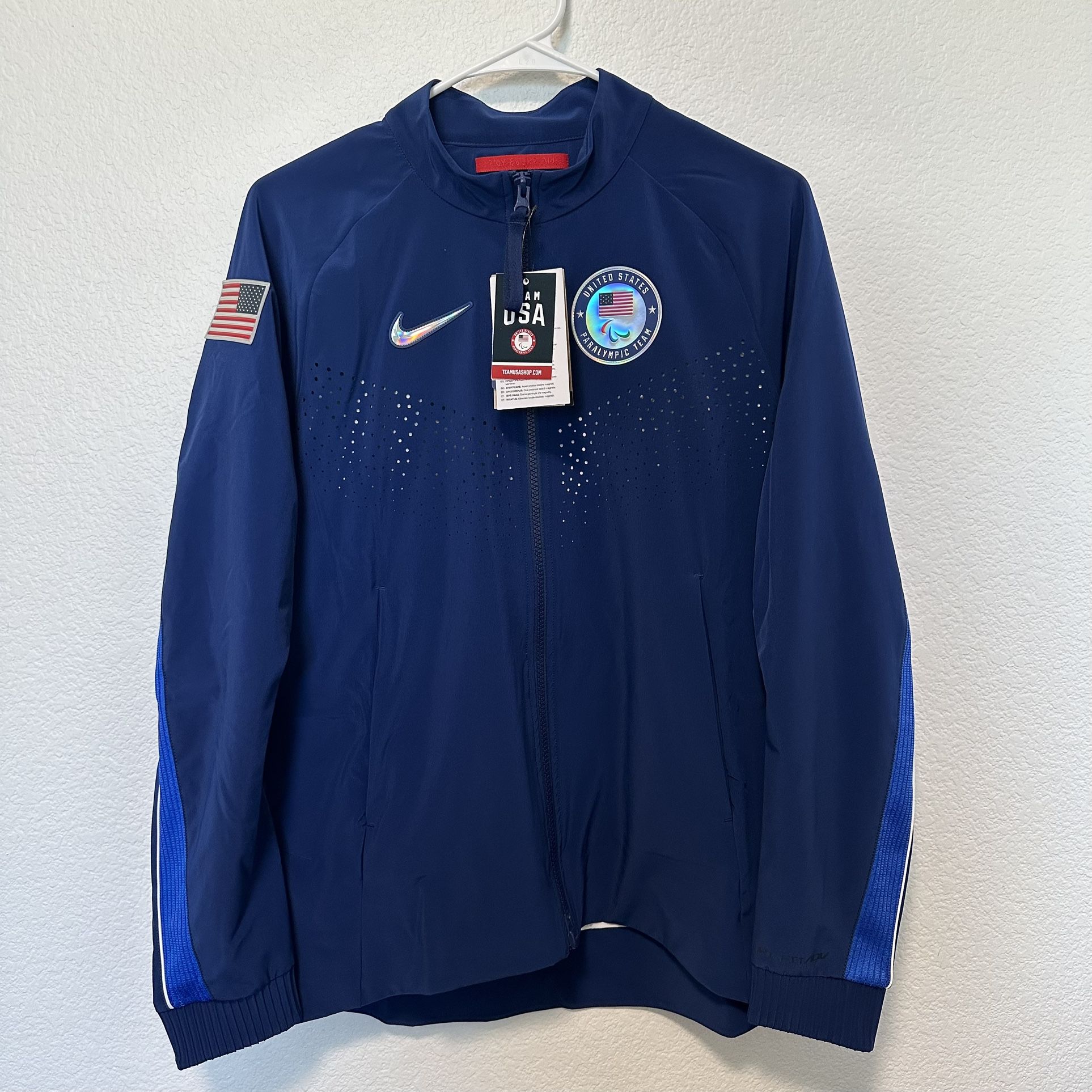 NEW women’s Nike Paris 2024 USA Paris paralympics team Olympic jacket size Small