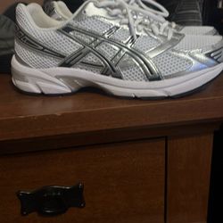 New ASICS 